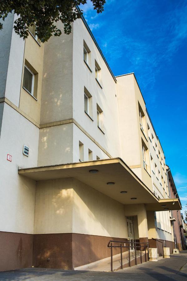 Danubius Szálló Komárno Exterior foto