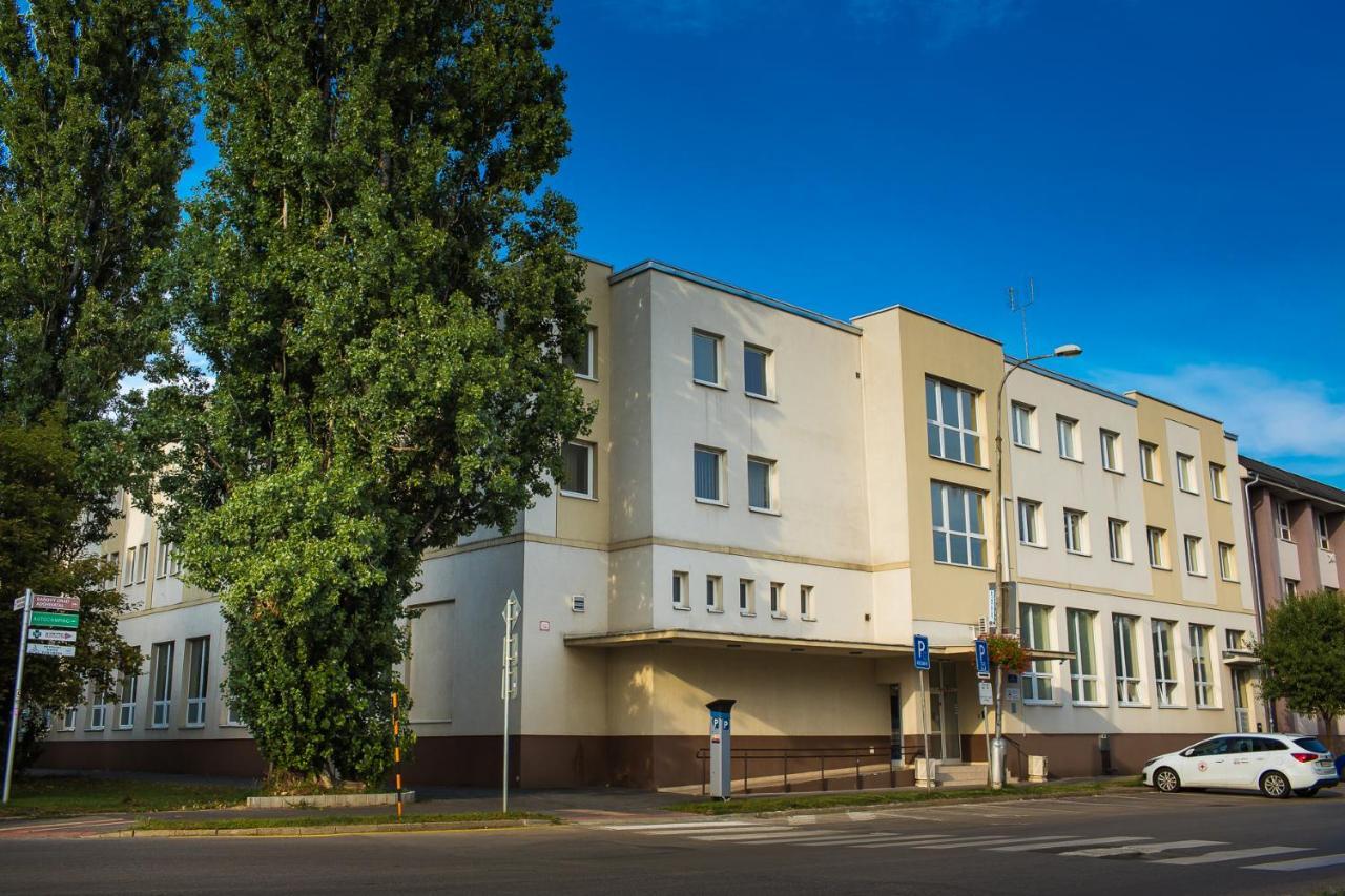 Danubius Szálló Komárno Exterior foto